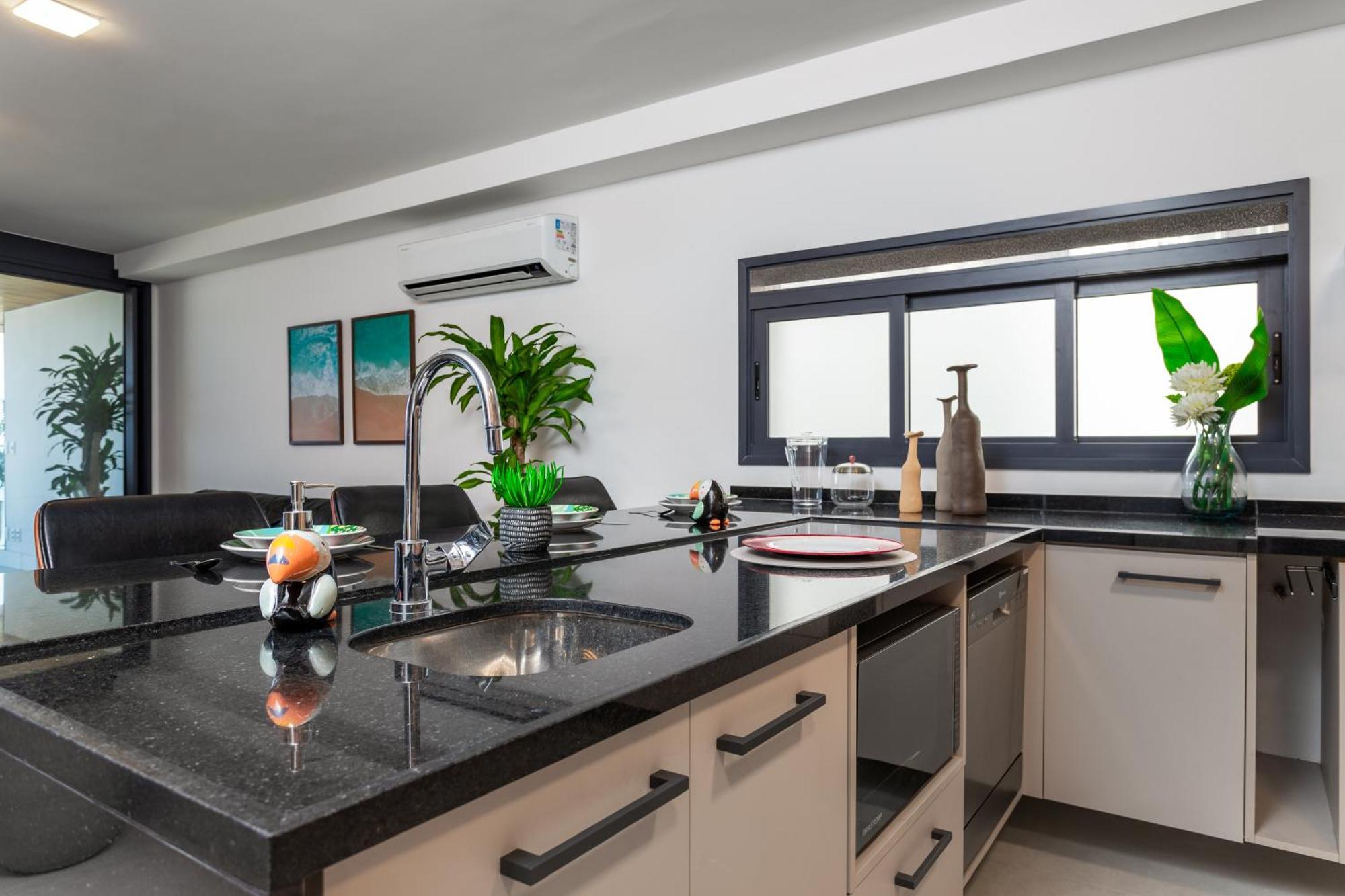Unhotel - Luxuosos Apartamentos Na Atlantica A Beira-Mar, Copacabana ريو دي جانيرو المظهر الخارجي الصورة